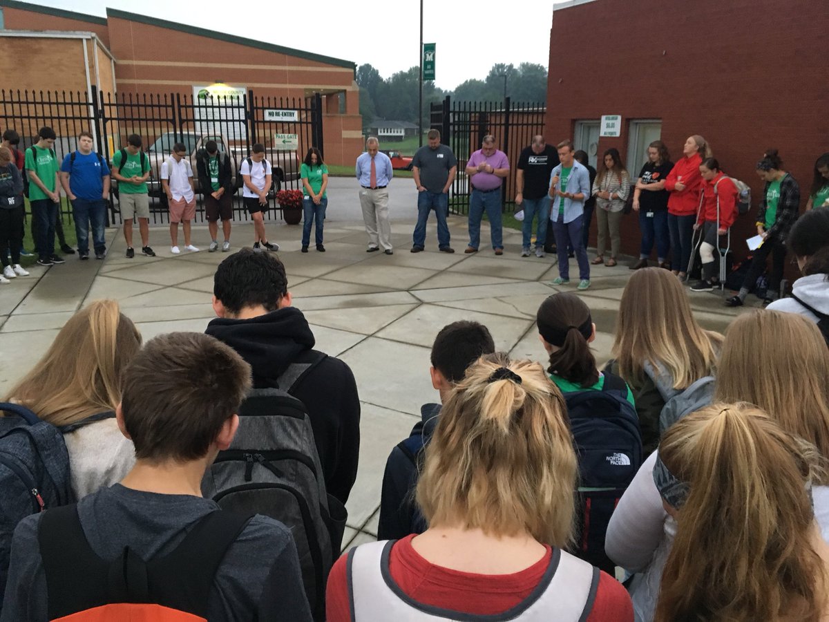 wavesupporters's tweet photo. #MEADECOUNTYHIGH #STATP https://t.co/Oto0SVsLWc