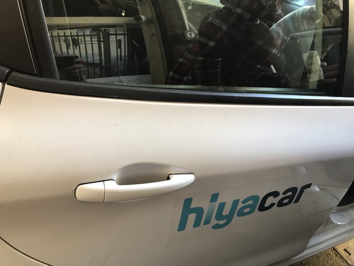 charleuw98's tweet image. Testing a #QuickStart car with the @hiyacar team #keylesstech #instantbook #ondemand #p2p #carsharing