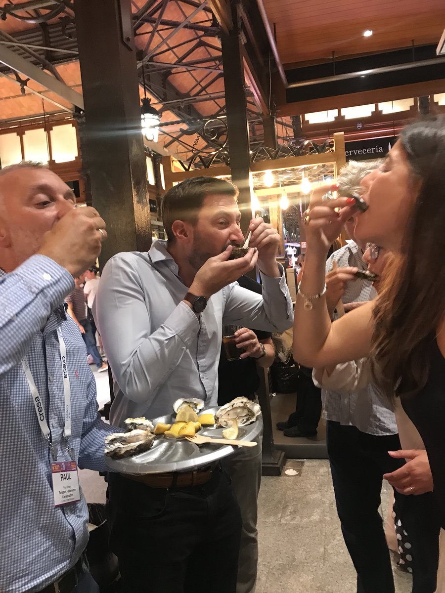 MichelleCharm2's tweet photo. Corenet Emea Summit 2018.... Oyster fun .... https://t.co/iH2LhJq9Ro