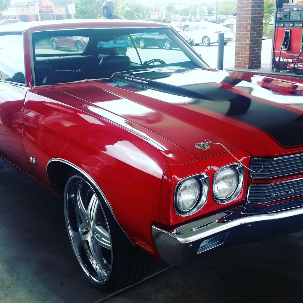 HeadlinersAuto's tweet image. Headlinersautodetailing.business.site Professional #automotive #detailing services offered by Headliners Auto Detailing. Get your shine on....