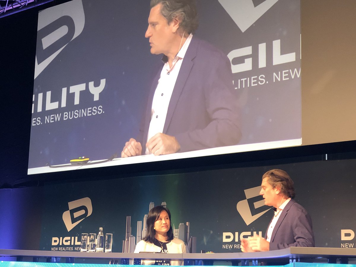 smatthewliao's tweet photo. @patrick_ehlen and Cindy Chin on why the next big leap in #AI will have nothing to do with deep learning. #DIGILITY @DigilityCGN https://t.co/JaFKs719EP