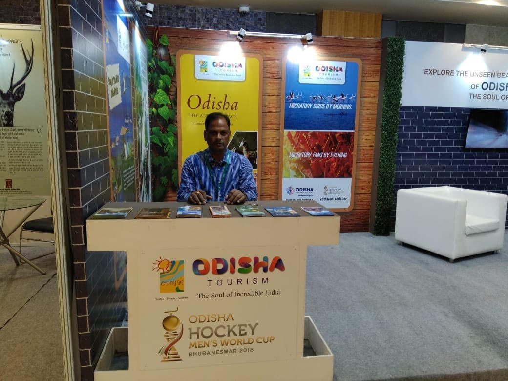 odisha_tourism's tweet photo. #OdishaTourism showcased its tourism potential with #Konark theme decorated stall at the 53rd Annual Convention of @FhraiIndia which was organized at Lucknow. Being the #HostPartner of #HWC2018, the stalls were graced with "Odisha by Morning, Hockey by Evening" campaign. https://t.co/ZAWhAjvVts