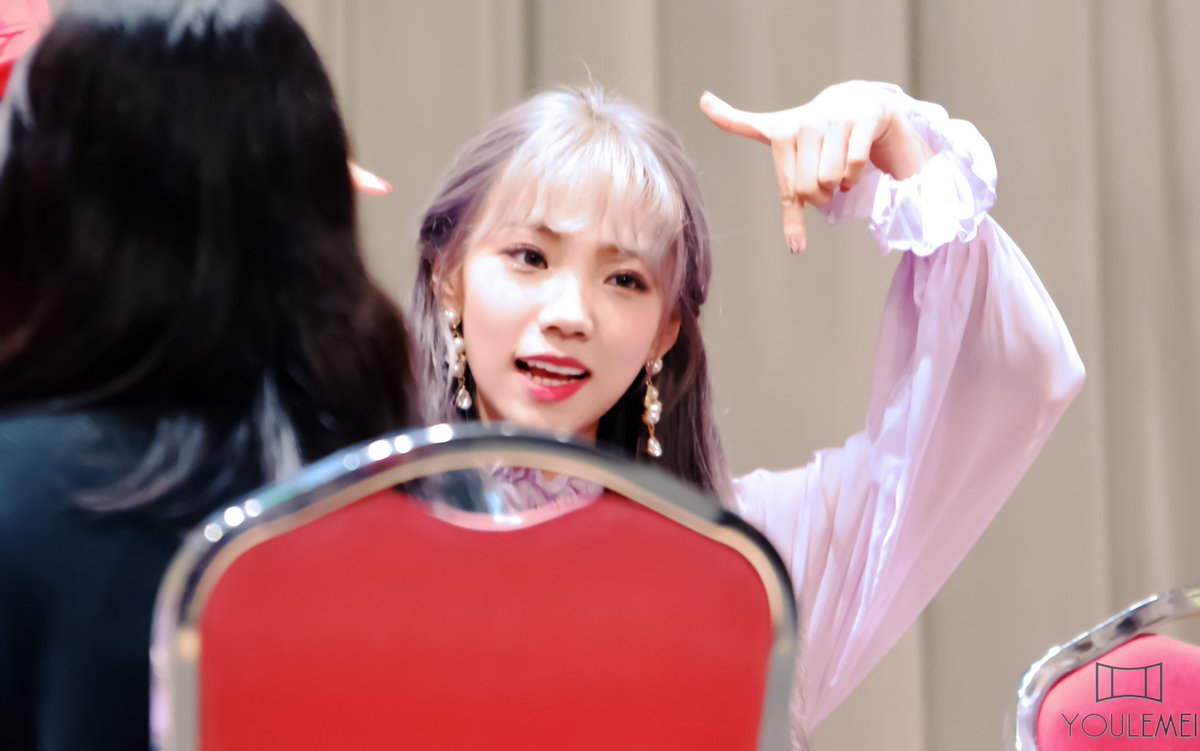 YOULEMEI3's tweet photo. 20180921 신나라 팬사 HQ(1)
#우주소녀 #여름 https://t.co/GFBZjY8qcq
