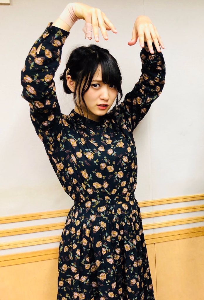 6_of_MILLION's tweet photo. おやゆっかーです💤

共和国が公式に発売されましたね笑笑
実質昨日が発売日までありますけど🤣
いい感想が聞こえてきて羨ましいです😭
まだ詳しくは教えないでくださいね〜🙏

ゆっかー党の入党もお待ちしております！

#ゆっかー党
＃二人セゾンもなゆか最高同盟 https://t.co/eHeXgBI0ut
