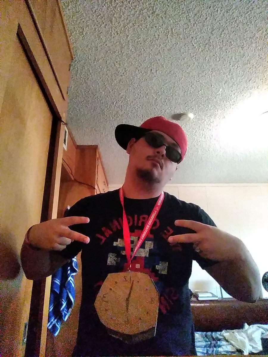 Peyton_Baritone's tweet photo. Yeah Boyeeeeee! It's @FlavorFlav
#KCUHomecoming
#RapDay #HipHopDay https://t.co/UHAmEGjuVj