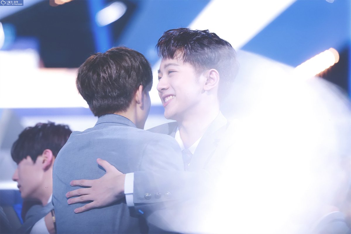 MaleeeMinmin's tweet photo. อยู่ด้วยกันแบบนี้ตลอดไปนะ🐣 https://t.co/2epcNqs1VR