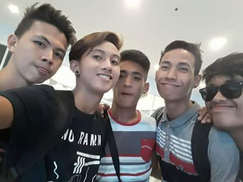 michellxandy's tweet photo. missyowww mga bayotsss😂😂😘😘 https://t.co/KniNs8S8mQ