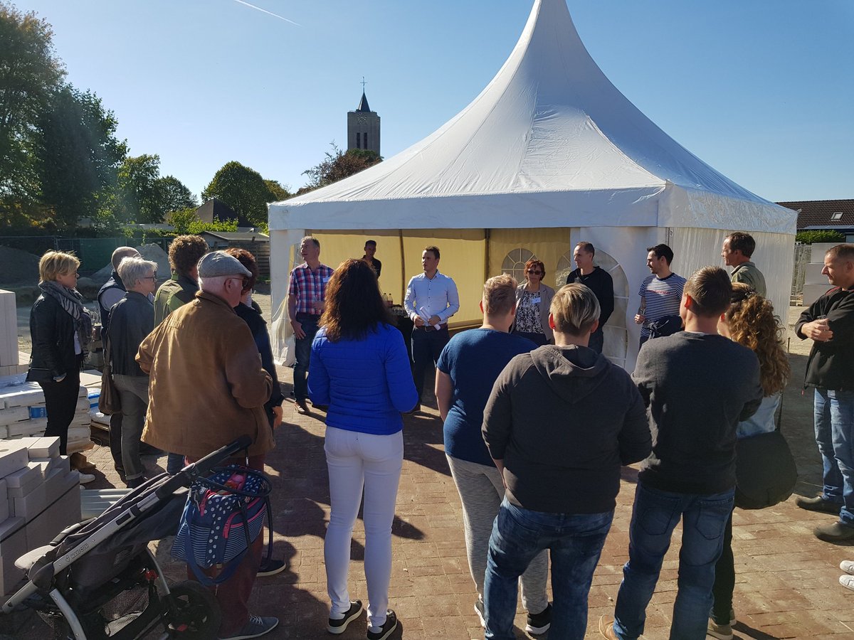 rowasyd's tweet photo. # 'S Heer Arendskerke  plan #Arendskwartier  . Geslaagde informele bijeenkomst toekomstige bewoners bij aanvang bouw. @rijkbouw @Marsaki_BV https://t.co/C2nyY3ezh9