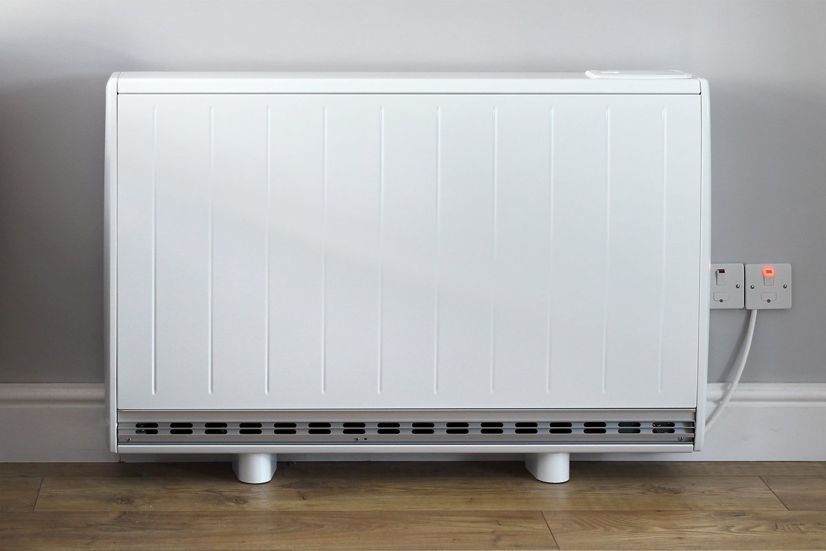 QuantumHeater's tweet photo. Do you know what you're specifying for this winter?! 👀
What you and your customers should know before specifying the Dimplex Quantum heating system? Visit https://t.co/r20W5vWIeo  to find out more. #dimplexquantum #socialhousing #missold #seriesg #heater #electricheating https://t.co/O8CWVKUuZc