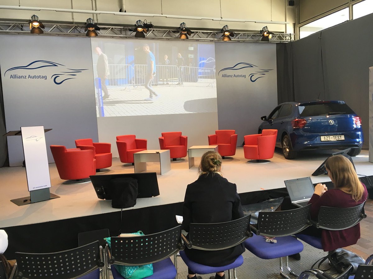 s_schaffrath's tweet image. Letzte Vorbereitungen für den morgigen #Autotag im #Allianz Zentrum für Technik.