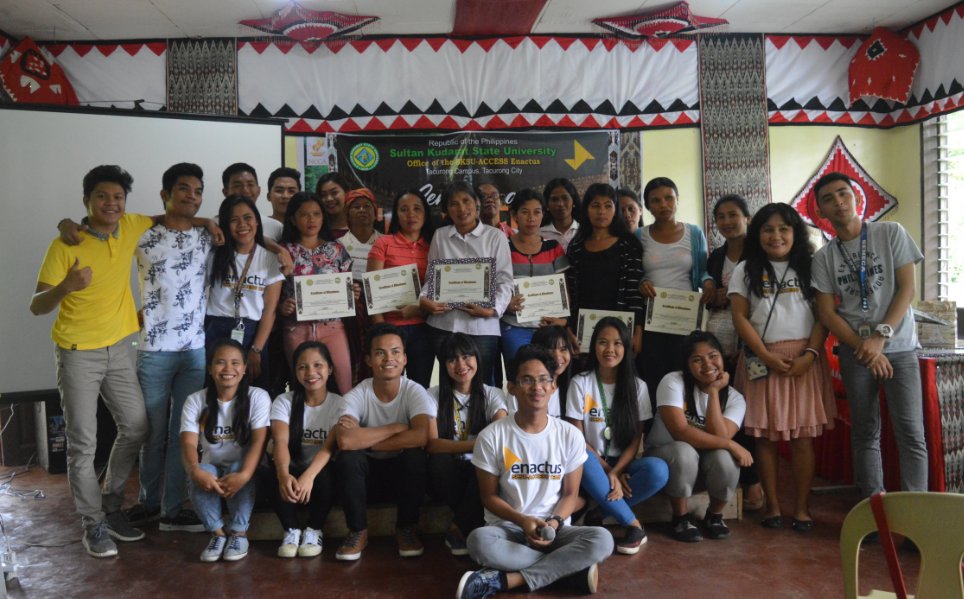enactus's tweet photo. Today we highlight our @enactuspinoy National Champion team, one of 36 teams who will be competing, collaborating and celebrating at #EnactusWorldCup, 9-11 October in San Jose, California. To learn more about our Philippines National Champion team visit: https://t.co/76MejcpR8v https://t.co/ZmfBItkxJy