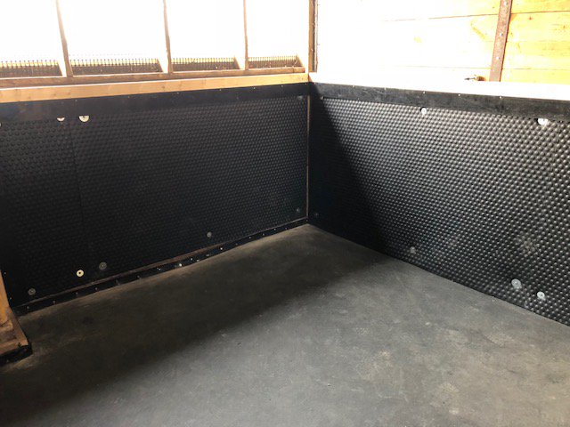 StableComfort's tweet photo. We often get asked for photos of the steps that happen during install. These photos show what you will see when installing your own StableComfort! #stablecomfort #horsestall #animalcomfort #horsecomfort https://t.co/0omEcPg778