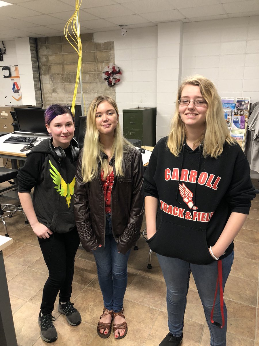 CarrollRobotics's tweet photo. The Carroll Robotics team is back at it again, starting with some meetings to get ideas out there! #currenteventsBESTrobotics #Thanks2bestrobotics #Robotics #BESTRobotics2018 #BestRobotics25Years #BestRobotics https://t.co/FJ80Arf9oW