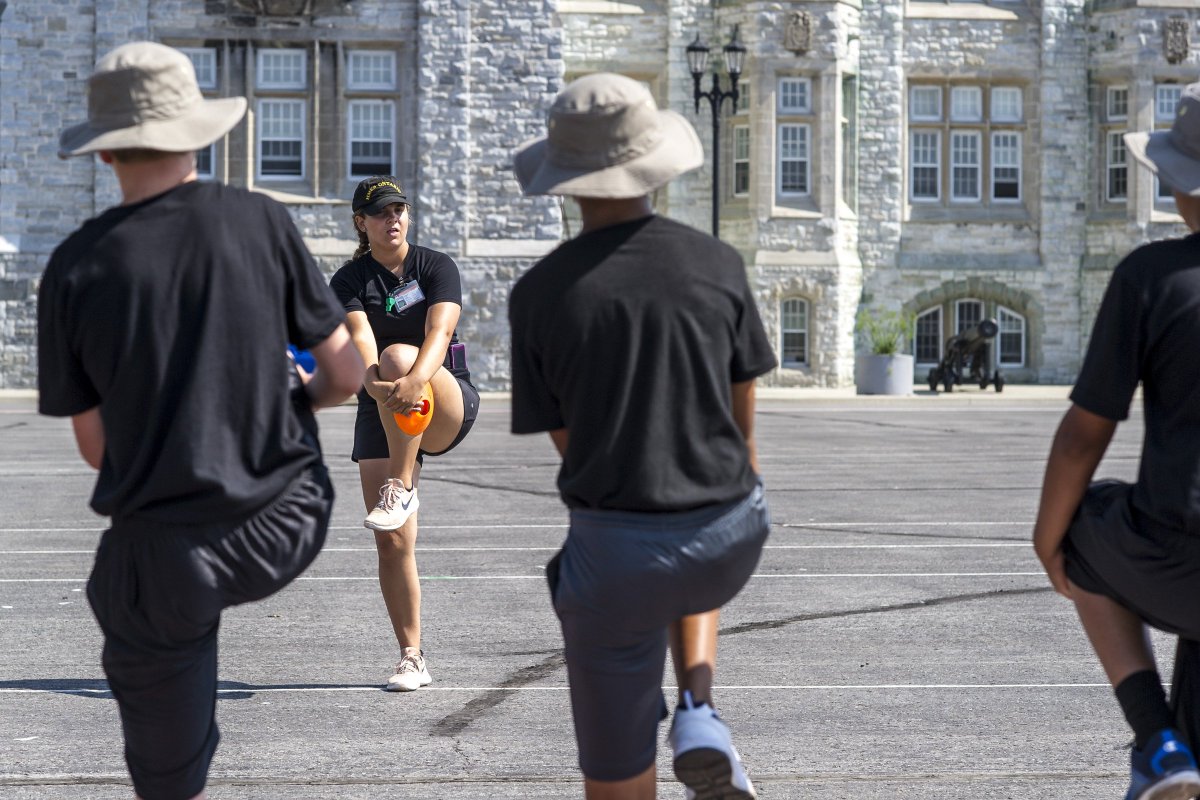 CadetsOnt's tweet photo. La semaine nationale des entraîneurs! Prendre un second pour mentionner un entraîneur que vous connaissez du Programme des cadets, pour vous dire merci! #MerciCoach #CeQueNousFaisons #ProgrammeCadets #Reconnaissance https://t.co/jYUV6MJb01