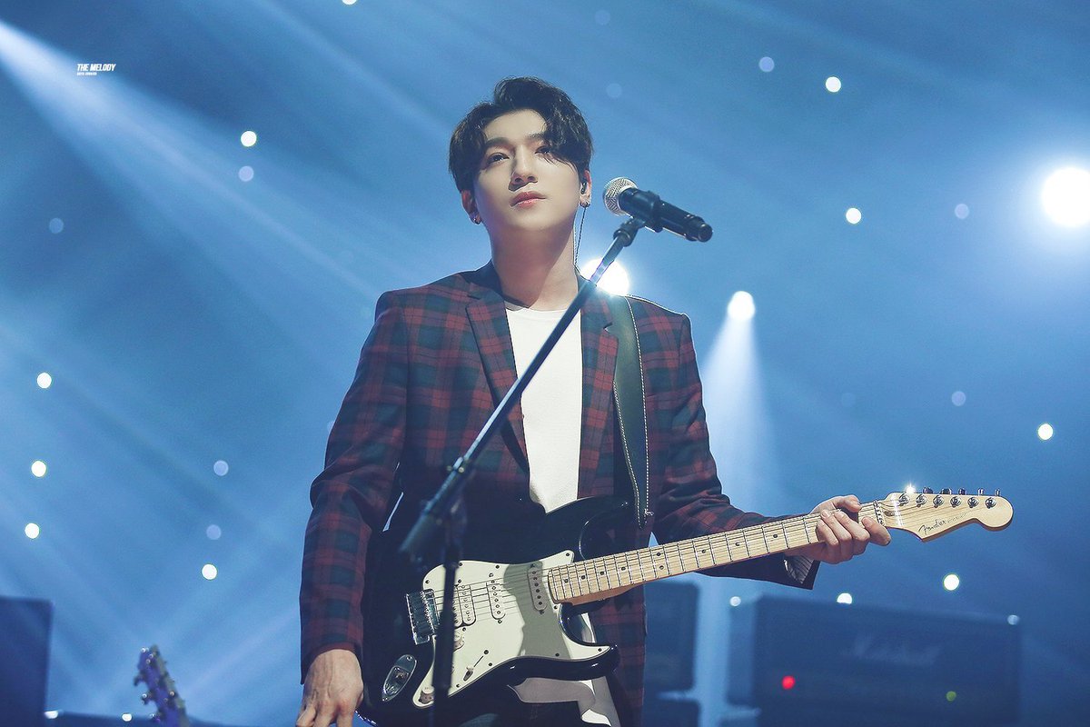 seongjinator's tweet image. 이뻐 죽겠네 우리 떵띤 옵 ✨ plz grow up faster dear hairs