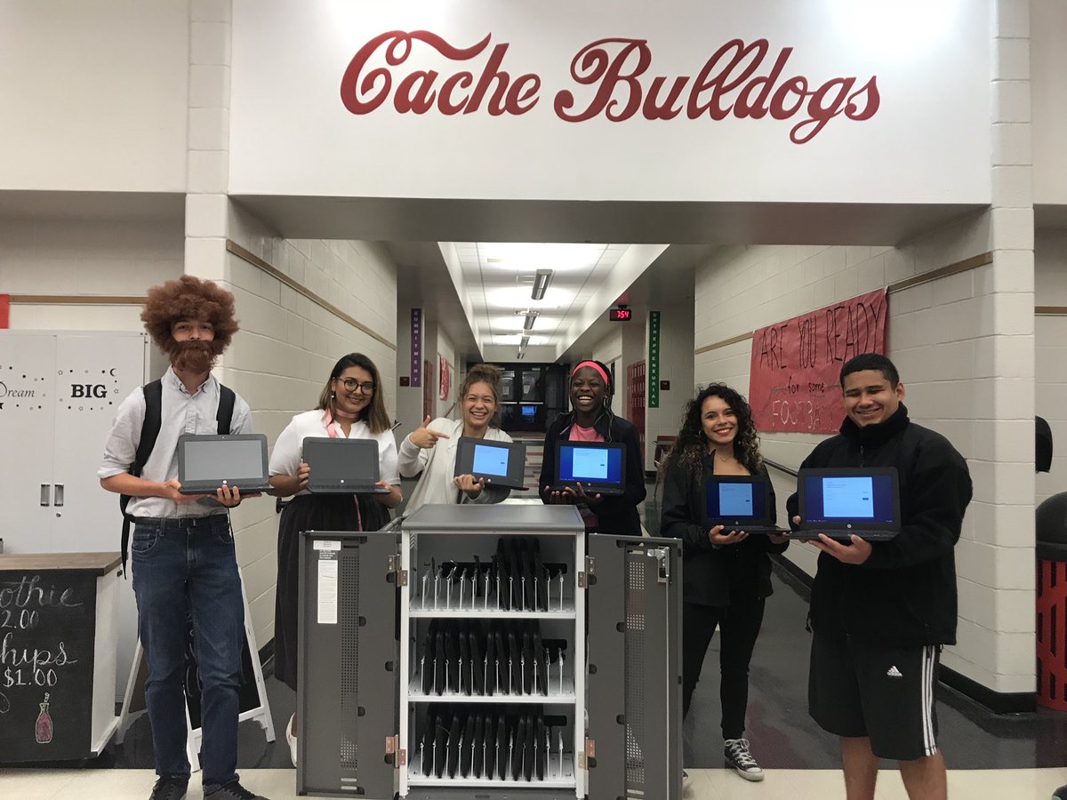 CacheHigh's tweet photo. Cache Community, THANK YOU!
Because of your support, we were able to purchase 3 Chromebook carts for the high school with the Tech portion of the school bond money! #cachebulldogs https://t.co/oU6QbU3Gkv
