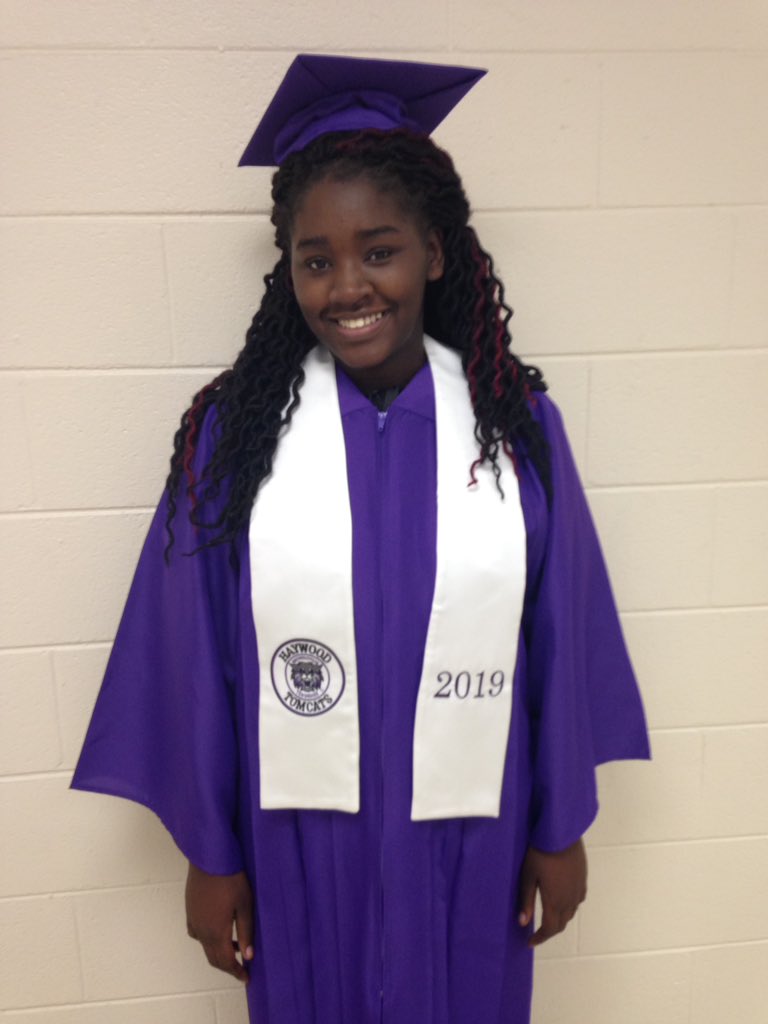 coachsmay's tweet photo. #SHILC Senior Rakayla Currie sporting the latest fashion in December and May apparel @haywoodhigh ,@hassell_joey @HaywoodSchools , and @LatonyaSJackson https://t.co/b3X7qCiIar