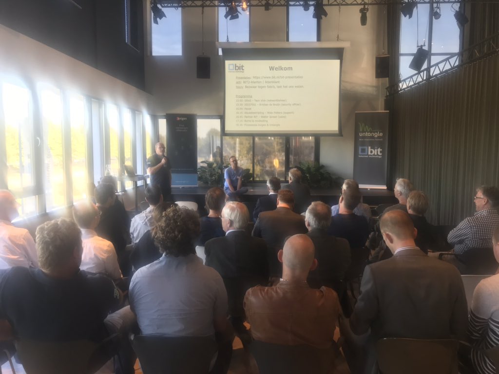 bitnl's tweet photo. Opening van het #hostingevent ‘Hart voor Hosters’ door Wido Potters. https://t.co/uYve1o5lFU