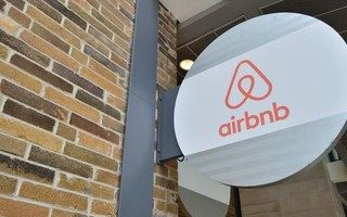 buff.ly/2QZMMms <a href="/abcnews/">ABC News</a> 
“Workplace Health and Safety is investigating the death of a four-year-old boy who was injured in a swing set accident while staying at an Airbnb in Queensland's Sunshine Coast hinterland at the weekend.”