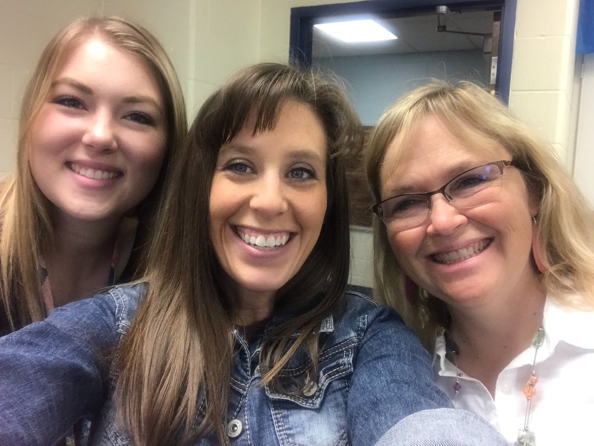 foreverfoster16's tweet photo. #PBmustangs A3 https://t.co/Yl7P6i9dzz