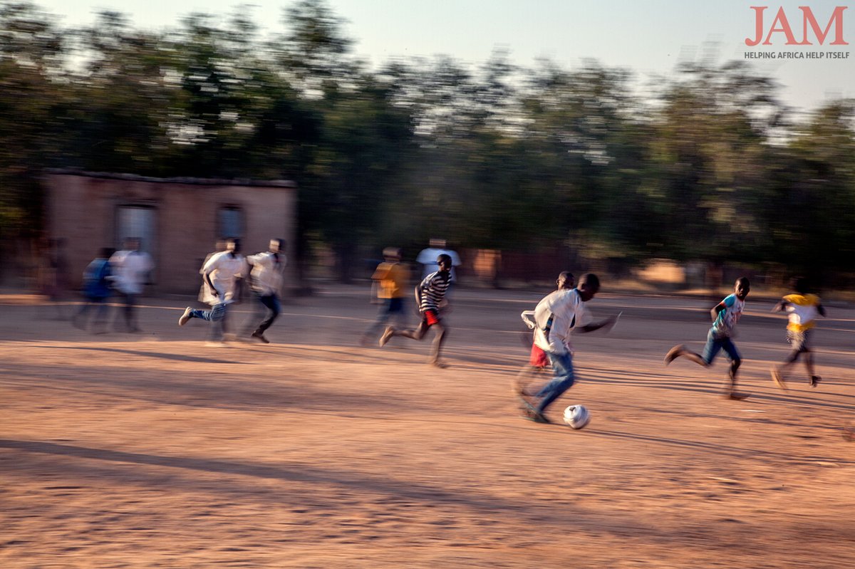 ForAfrikaOrg's tweet photo. #Playtime after #Feeding. #Fun #Soccer #Angola #JAMInt #HelpingAfricahelpitself https://t.co/Guyu6uutyF