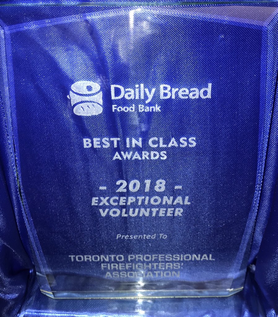 TPFFA's tweet photo. Thank you @DailyBreadTO for the  ‘Best in Class’ award on behalf of our members who continually step up to help alleviate poverty and hunger in our great city. We’re thankful for their volunteerism and we’re truly grateful for the acknowledgment. #Toronto #BICA18 #feedtoronto https://t.co/FVJEUUm5F6