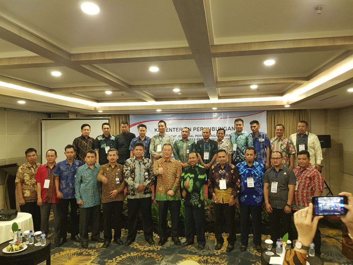 Giat Bapak Direktur Lalu Lintas Perhubungan Darat pada Pembukaan Bimbingan Teknik Bidang Lalu Lintas Sungai Danau dan Penyeberangan Tahun 2018 di Banjarmasin, Kalimantan Selatan, tanggal 26 - 28 September 2018.