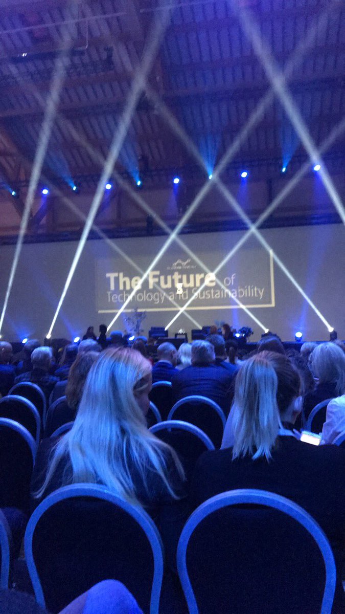 aliciahalaas's tweet photo. @obforum what an inspirational day, and from and HR perspective we have a lot to do with preparering the organisation &amp; the people on how to change quick, speed up the learning and ensure sustainability! Now looking forward for @BarackObama entering the stage! #obforum https://t.co/fCNV8mOzQp