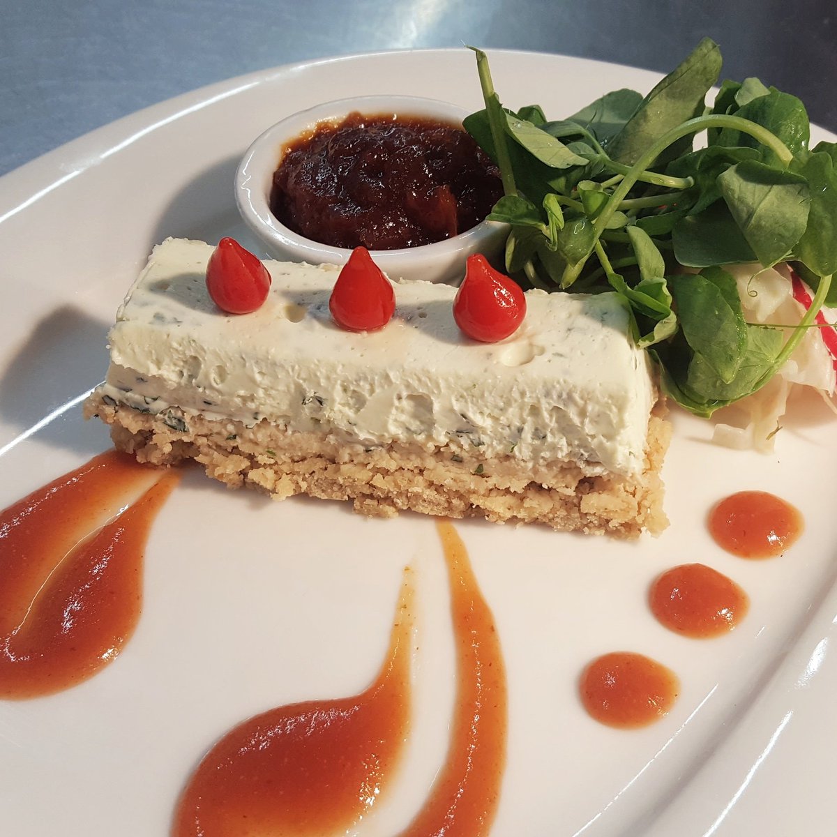 Goats Cheese &amp; Basil Cheesecake 🍃🧀 #goatscheese #cheesecake #cheese #basil #starter #food #foodie #eating #hungry