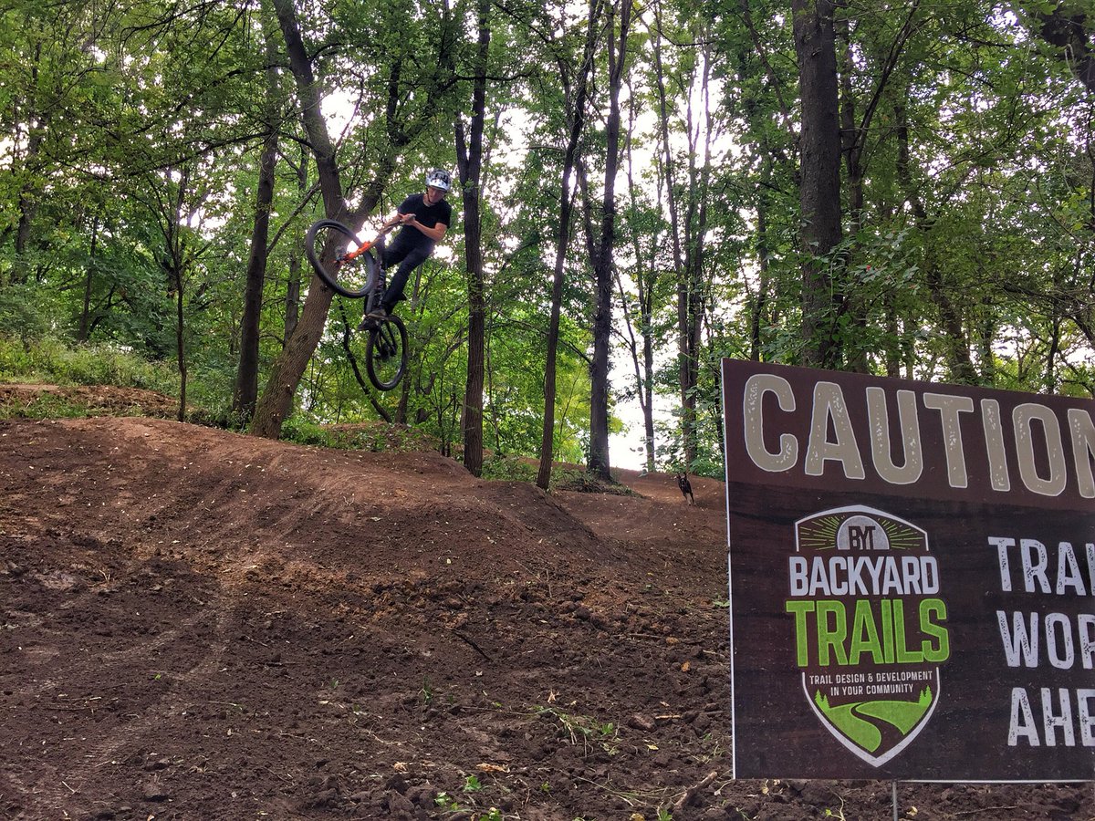 Backyard_Trails's tweet photo. When possible, air it out #FlowyMcFlowface #BeverlyParkMTB @LinnAreaMTB https://t.co/Sn6RoepttB