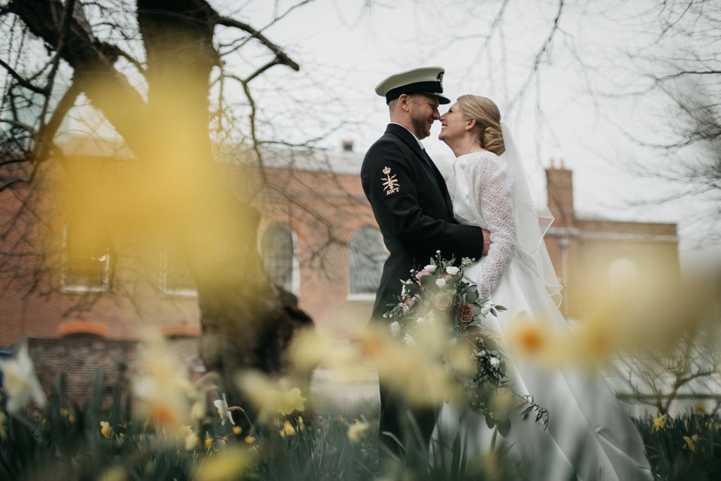 rosecloveruk's tweet photo. In March Jane &amp; Gavin became Mr &amp; Mrs. I wanted to share their fabulous photos taken by Stuart Dudleston so you can check out the shower bouquet I got to design &amp; make for Jane. Happy 6 month Anniversary you two! #southseacastle #weddingflorist https://t.co/3xRLkj2gNr