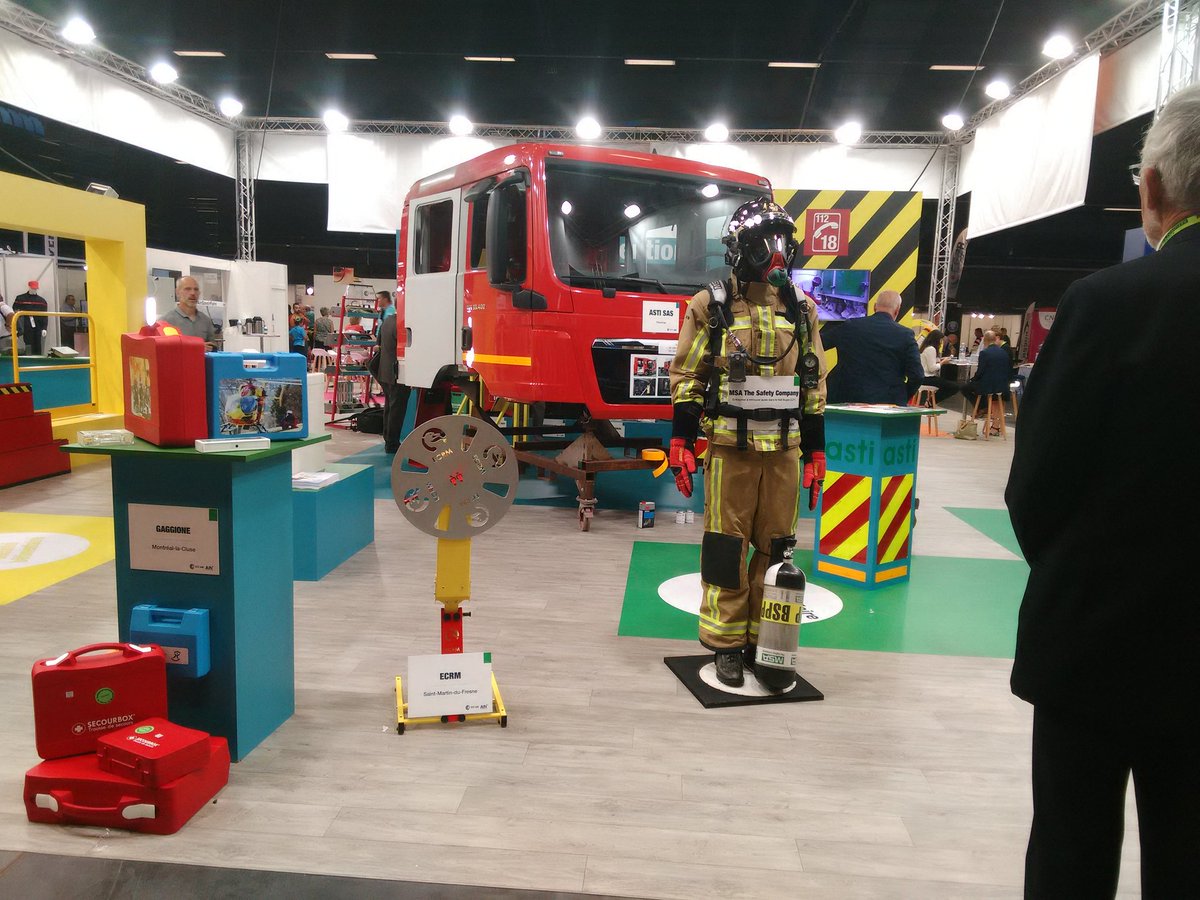 CCI_Ain's tweet photo. Village #AinSavoirFaire au @congresSP2018 : Découvrez l'univers #SapeurPompier avec #ACETT #CCSST #D2PBillon #DumontSécurité #ECRM #Gaggione #GroupeBrunet #JosInternational @mabeoindustries #MSATheSafetyCie @ROSTAINGgloves
Détails => https://t.co/nmHUGt5A8V https://t.co/BOCX9qsfkO