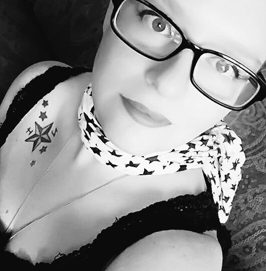 CoQueenAngels's tweet photo. Heather is a #CoQueen ❤️ And an Empath. Many of us are... 💋 follow her @Heatherthewitch https://t.co/UoKkiTRkKh