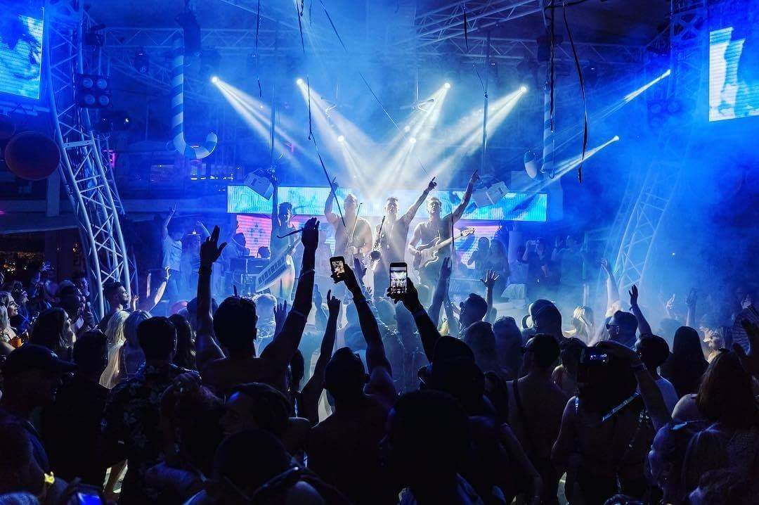 Can Summer 2018 get any better? 
Thank you for everyones love and support!! Definite #squadgoals right here! 🎻🎷🎸🎹🌪

🤘🏼 photo credit: <a href="/ibiza_media/">IbizaMedia</a>