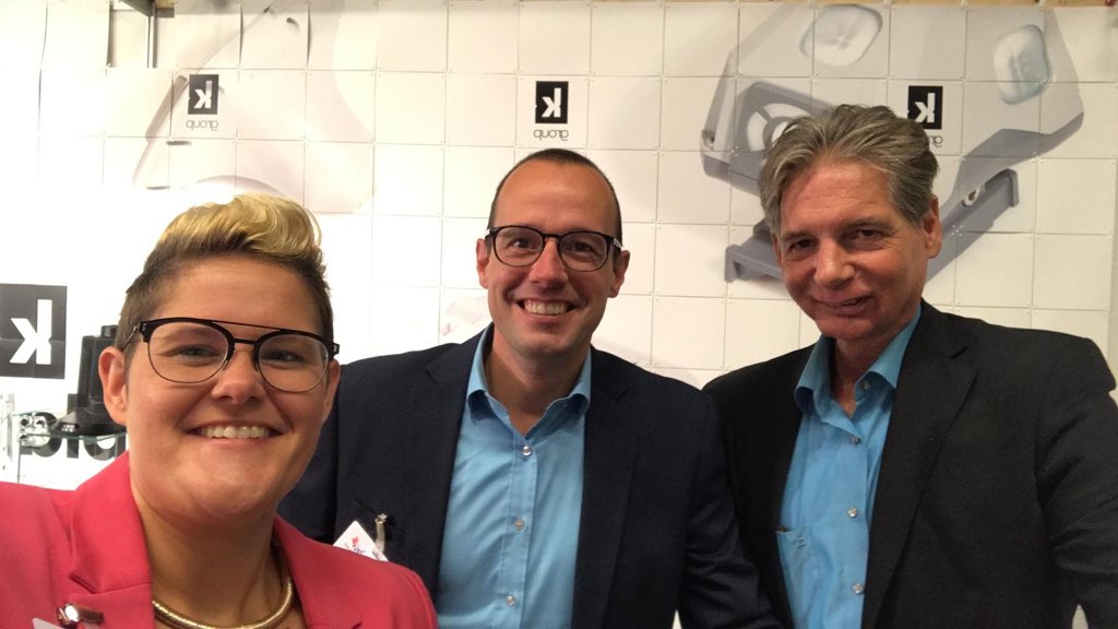 Kellpla's tweet photo. Wees welkom op @Kunststofbeurs. Ons team staat ook morgen weer voor U klaar! 20 jarig bestaan van de beurs en wij zijn van ‘t begin er bij! https://t.co/nFxocTSUMV