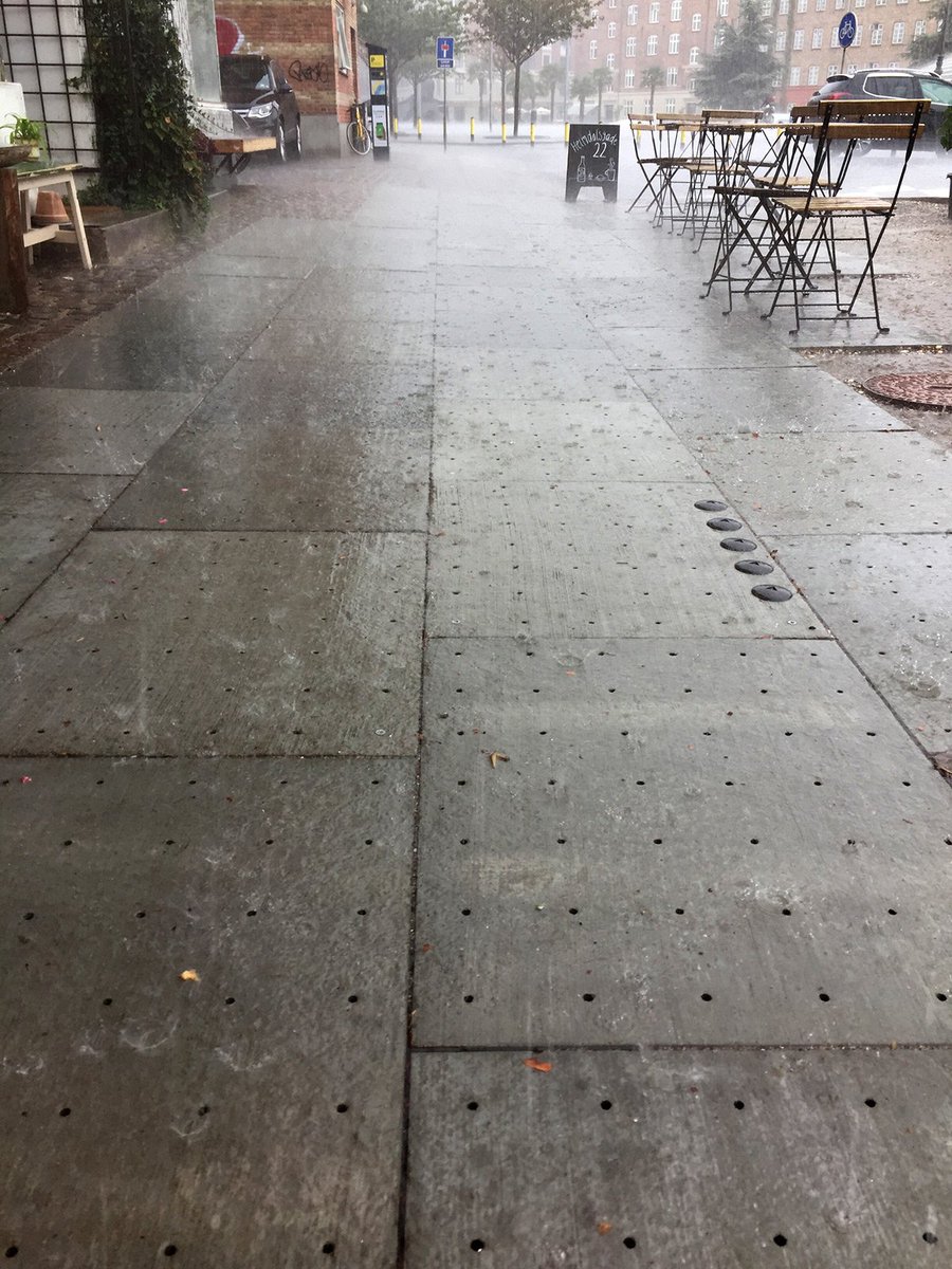 wlandscapearch's tweet photo. THIRD NATURE launch Climate Tile pilot sidewalk | https://t.co/nQbat8G1cs #landarch #climatechange #climatetile https://t.co/mIbxdnXXsK