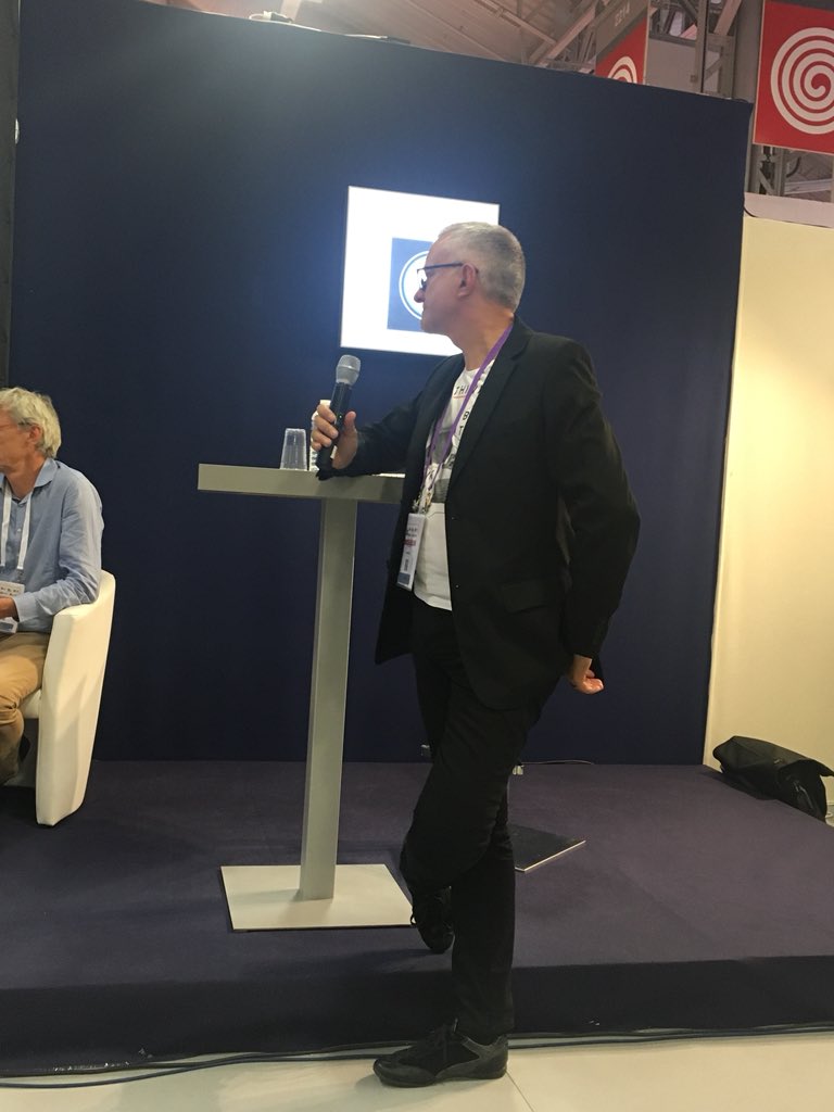 CMoulinSchwartz's tweet photo. « Changer le #Cloud sur lequel tourne notre #ERP, est-ce facile ? Quelles en sont les pré-requis techniques ? Et les précautions contractuelles ? » Conférence #SalonsSolution Animation @PMinguetCRB avec @gregoirejeremy @DivaltoErp - @p_plantive @Proginov et O. Heintz, All4ERP https://t.co/Gr9hlq2q6g
