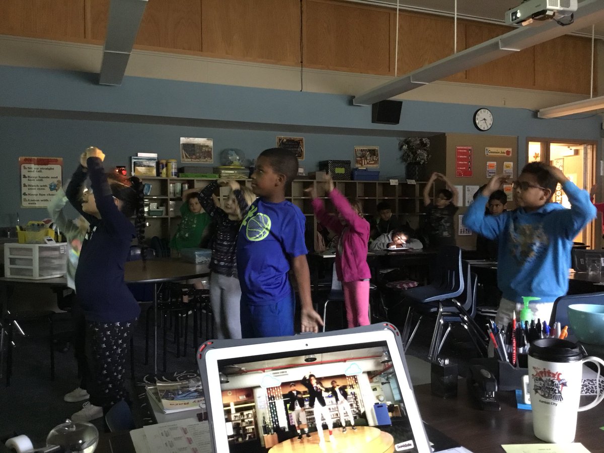 jadareedrushton's tweet photo. Doin the Water Cycle with @GoNoodle! #WeareRushtonStars @Rushton5121 https://t.co/eUEnRUSdG8