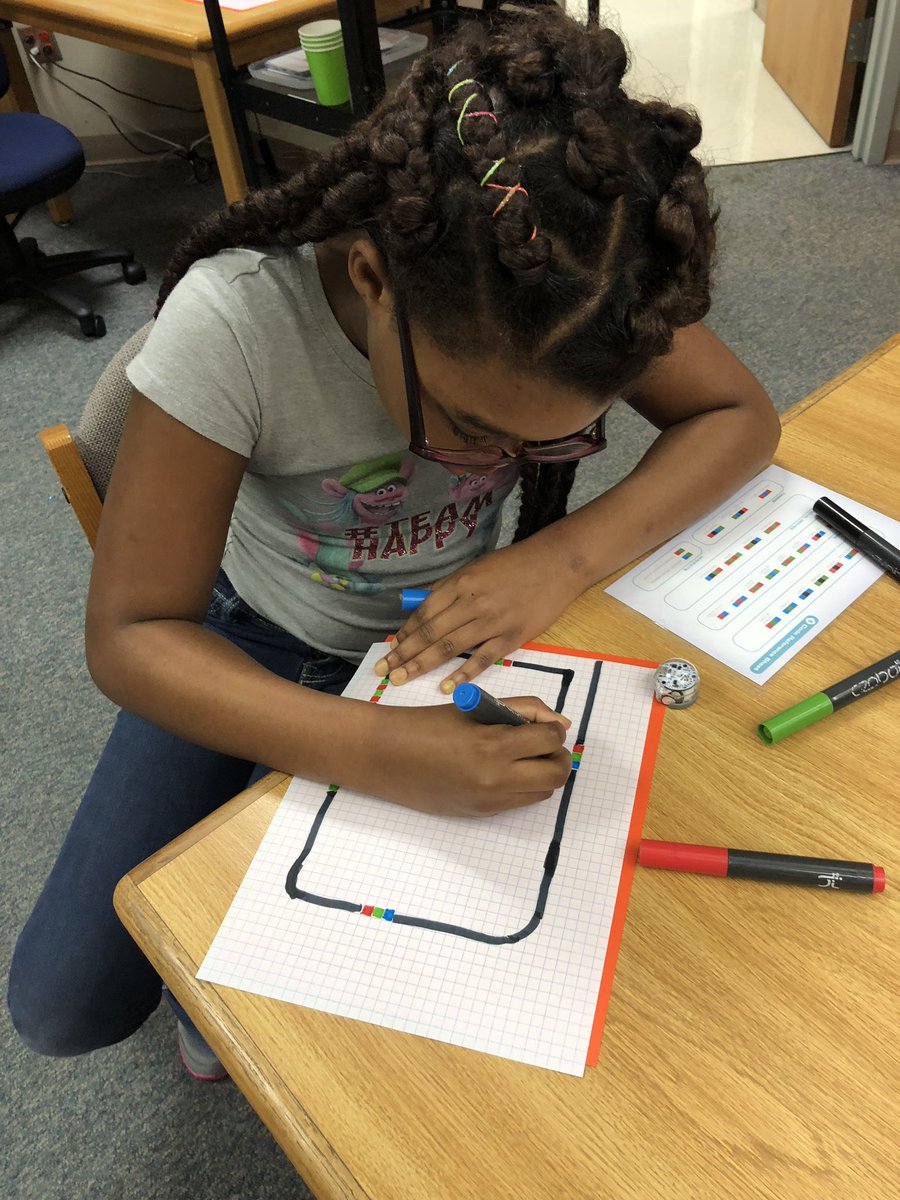 SmithMusic7's tweet image. Coding with Ozobots in Advanced Academics! #advancedacademics #ozobot #coding #SmithLeopards