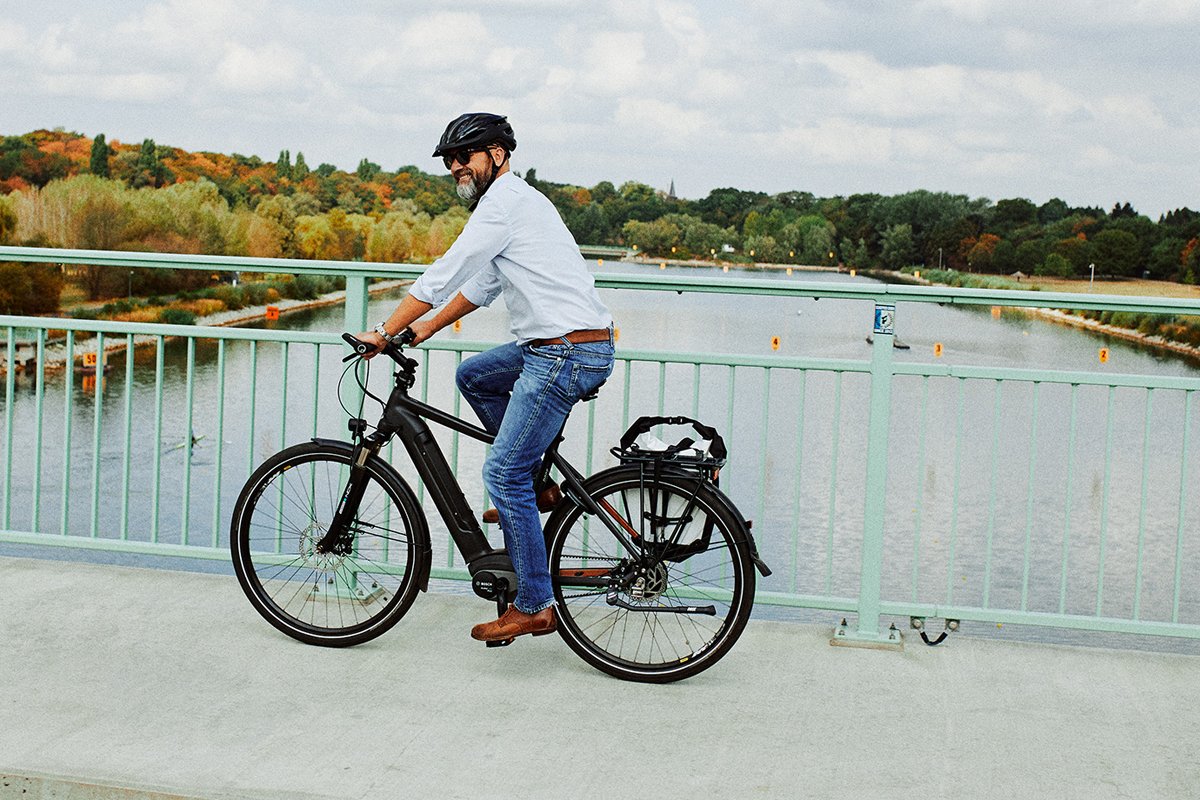 Ein Rad, viele Varianten: Das neue Rose Xtra Watt Evo gibt's in drei Rahmenformen und vier Ausstattungsversionen. Allen gemeinsam ist der Active-Line-Plus-Motor von Bosch mit integriertem Akku

Alle Infos zum Rad gibt's hier: bit.ly/2DyqNAF

📷 Rose