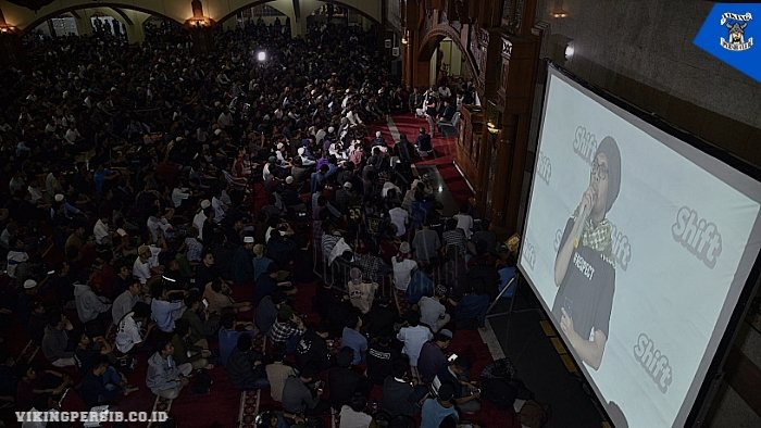 officialvpc's tweet photo. Sangat besar dosa kami, kami marah atas kejadian kemarin. Ampuni dosa-dosa kepada semua korban yang telah mendahului kami.

Antarkanlah Al-Fatihah kami kepada mereka, karena kami tak sempat mengucapkan maaf kepada mereka 🙏 https://t.co/tDI13YEvIq