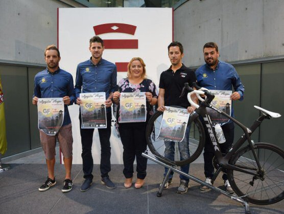 Presentada la tercera edición de Gran Fondo Alpujarra Magna: El salón de Plenos de la Diputación de Granada acogió este miércoles 26 de septiembre la presentación oficial de la tercera edición del Gran Fondo Alpujarra Magna, una prueba cicloturista... dlvr.it/QlRG7t