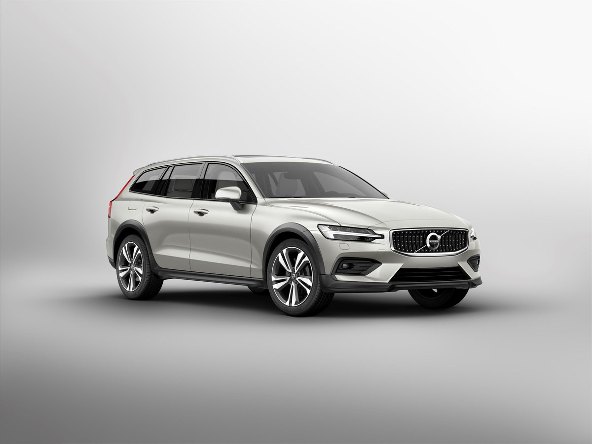 conistonoffroad's tweet photo. Images of new Volvo V60 Cross Country are out.

What do you reckon? Stick some off-road tyres and an LED lightbar on it? 😬 https://t.co/2Nob08Xbop