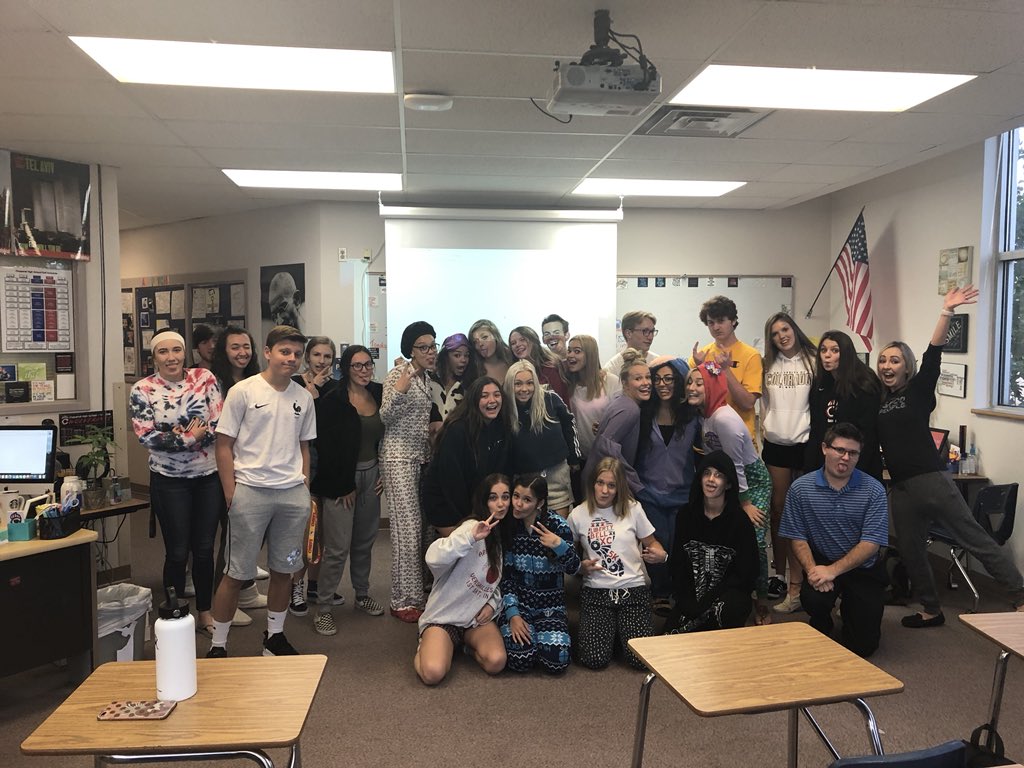 HowardAP_Psych's tweet photo. Homecoming week is in full swing! #hoco2018 #ChapsGotGame https://t.co/nEmsJEpbbR