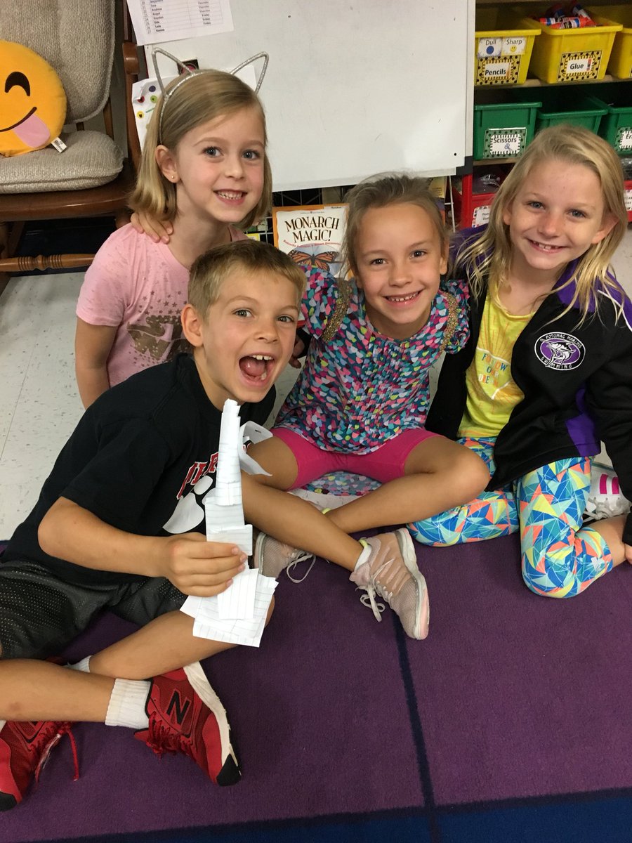 CubRunMarkham's tweet photo. Tallest tower creations. @PosProject #teamwork https://t.co/jo1SqvfZ18