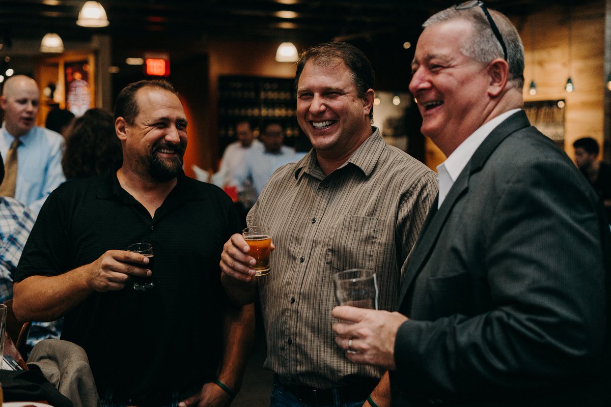 inthebuffblog's tweet photo. You &amp; me? We've got dinner plans! 🍴 Head to @bigditchbrewing Oct. 9th for @DiningOutWNY! 🍻 Last year we TOOK OVER Big Ditch, raising more for @EvergreenHS than they ever had before. We’re looking to top it this year but we need your help! RSVP today ➡️ https://t.co/qllnfKAIKL https://t.co/jXg0FGWHMs