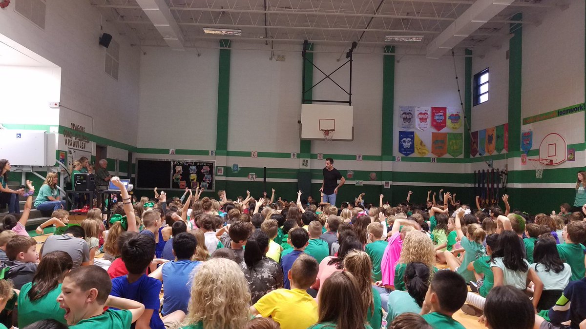 Chain reaction of kindness! We are strong, we are smart, we are kind, we are JES #JESfamily! <a href="/Jack_D_Johnson/">Jack D. Johnson</a>