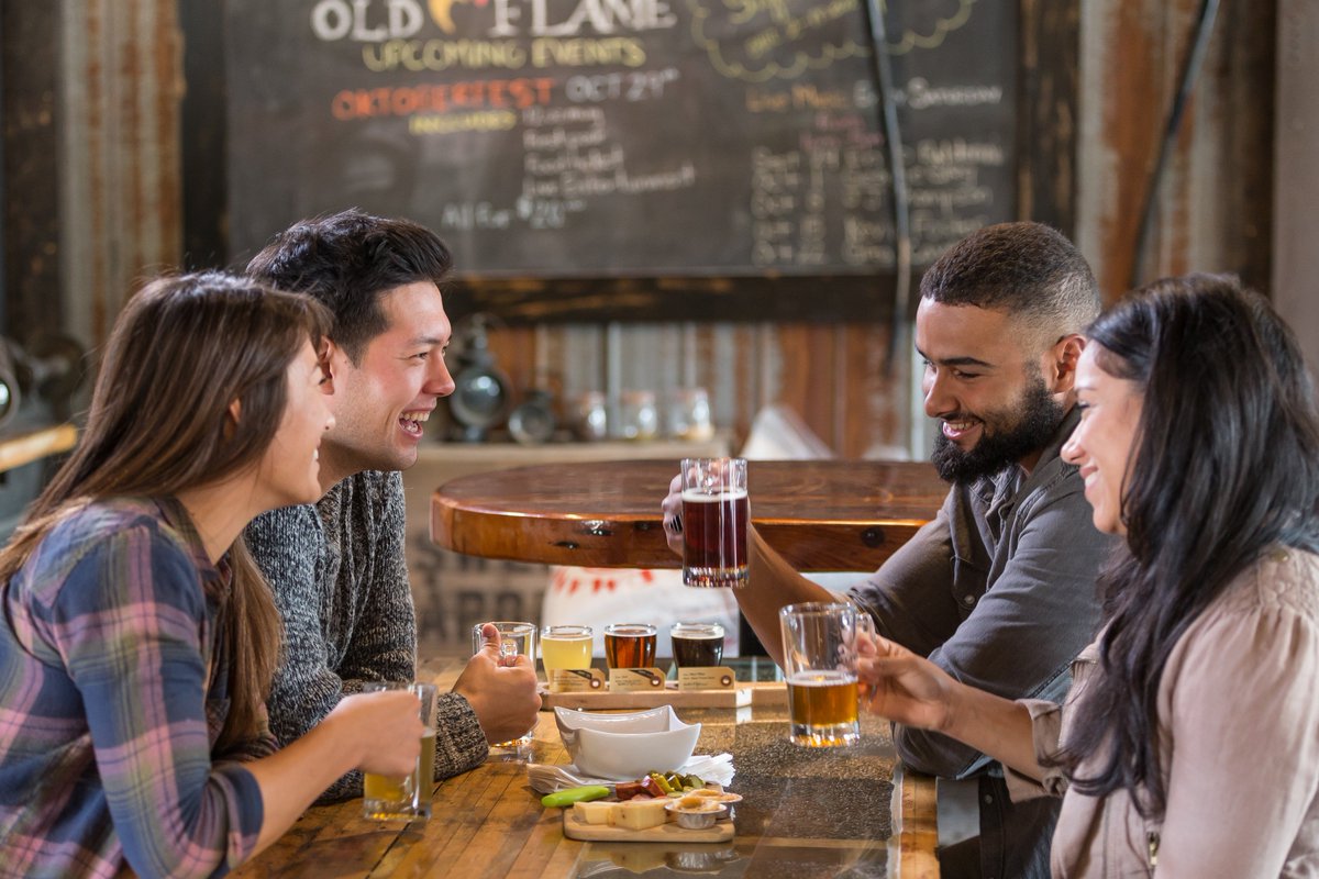 DurhamTourism's tweet photo. Celebrate @ONCultureDays in #DurhamRegion this Saturday (September 29) or Sunday (September 30)! From breweries to markets, there are plenty of adventures to be had while exploring #Uxbridge, #Brock & #PortPerry! For more details & accommodations: https://t.co/YsGrWV1rhU. #CD2018 https://t.co/GiUvfTHpsE