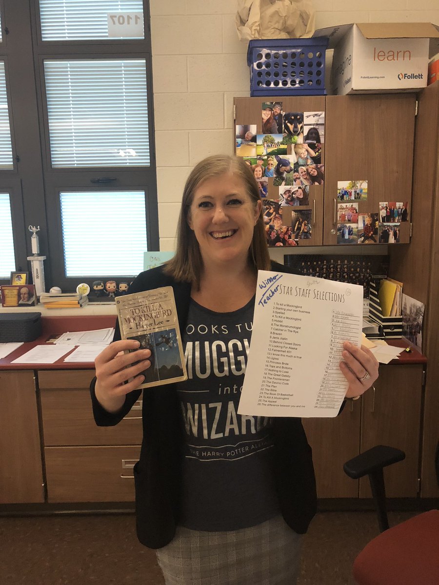 chstigerslib's tweet photo. Congratulations to our winners of the staff star selections contest Mallorie and Mrs. Stultz. Mallorie had the most books matched up with the correct staff member at CHS. Stultz had the most as a teacher. #circlevillehighschool @CHSTigerPride @CirclevilleCity https://t.co/9rzL7pQHtK