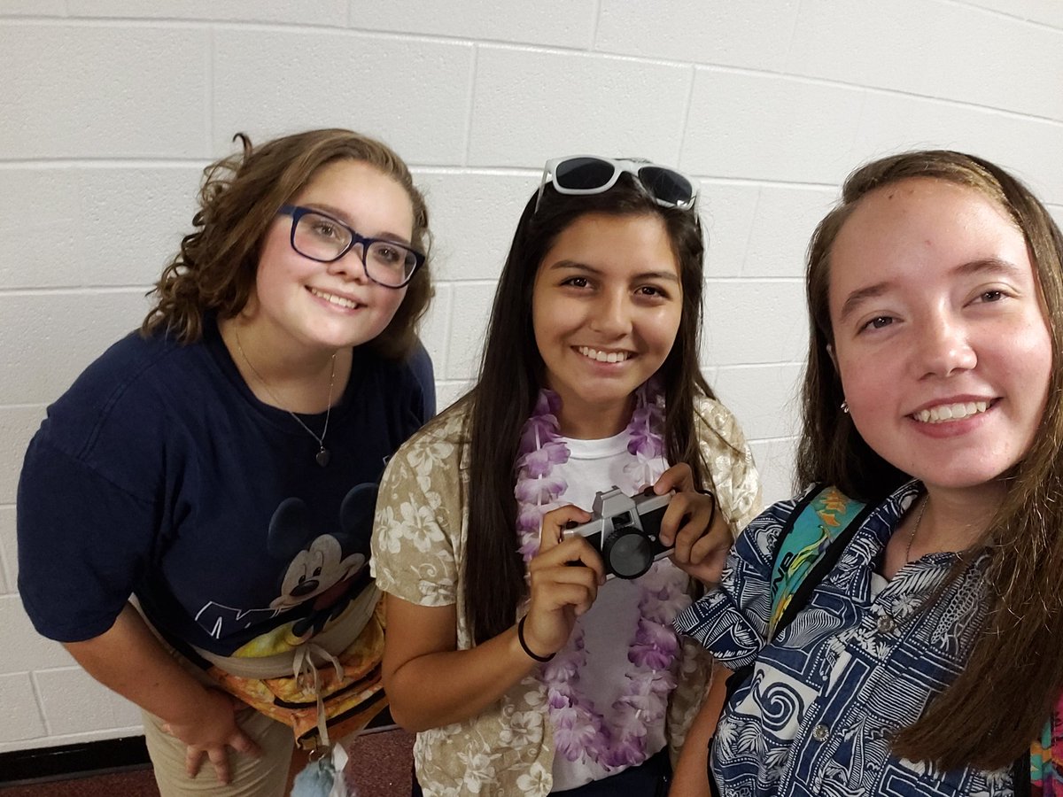 Tacky Tourist Tuesday for HoCo dressup week
